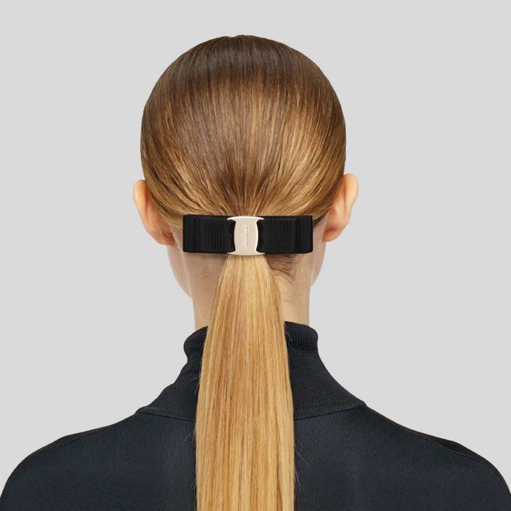 ☆人気☆【Ferragamo】☆(W) Vara Hair Clip Black Gol.d☆ Vara Bow hairclip - Women | Ferragamo