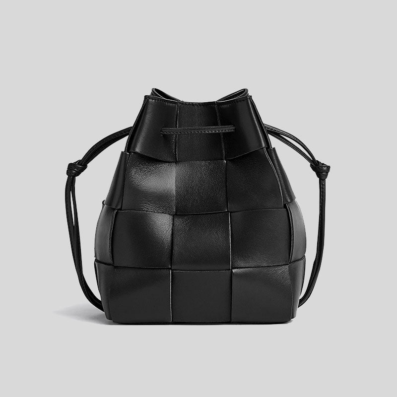 BOTTEGA VENETA Small Cassette Cross-Body Bucket Black 680218 lussocitta lusso citta