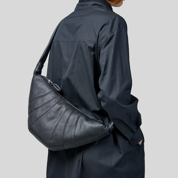 LEMAIRE Medium Croissant Bag Soft Grained Leather Black BG0001LL0018