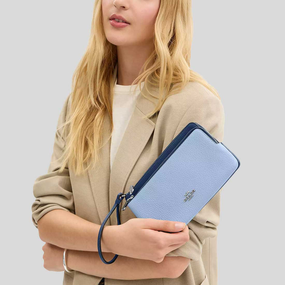 COACH Double Zip Wallet Light Blue/Deep Blue CU921