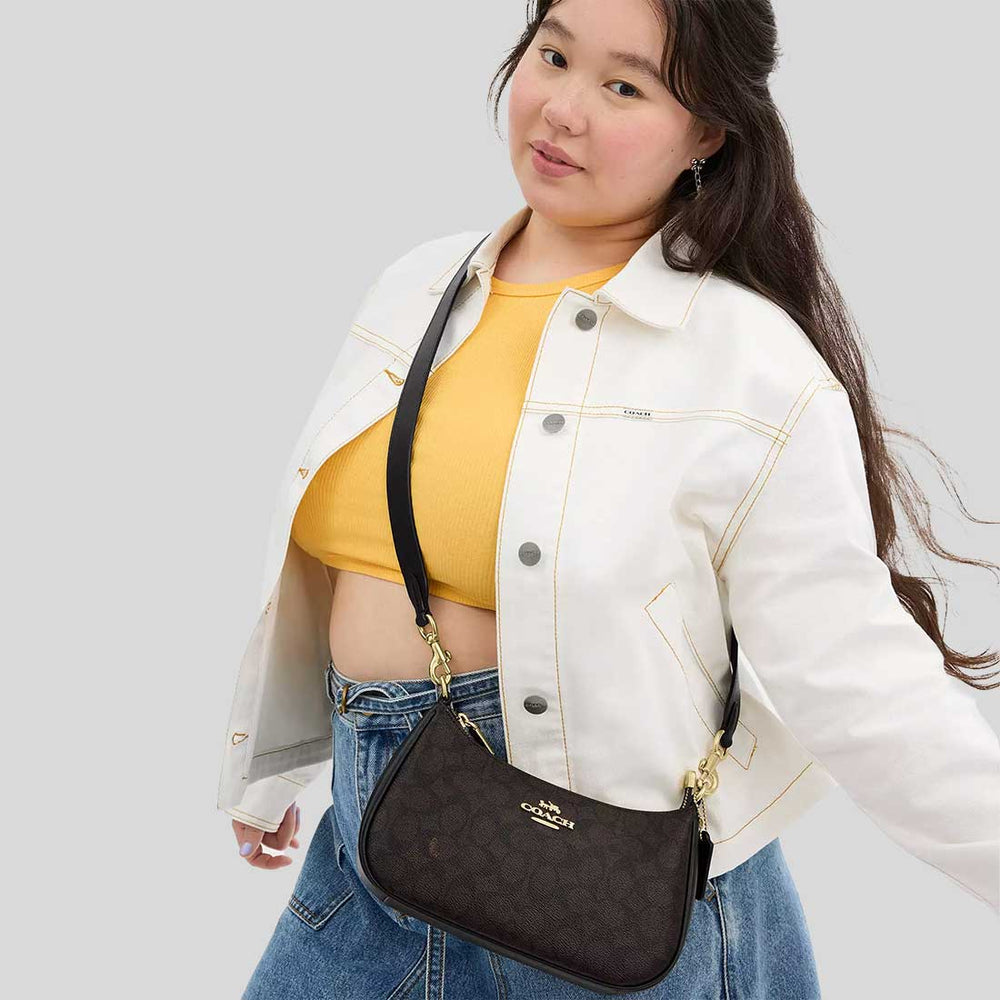 COACH Reversible Strap In Signature Canvas Walnut/Black CX070