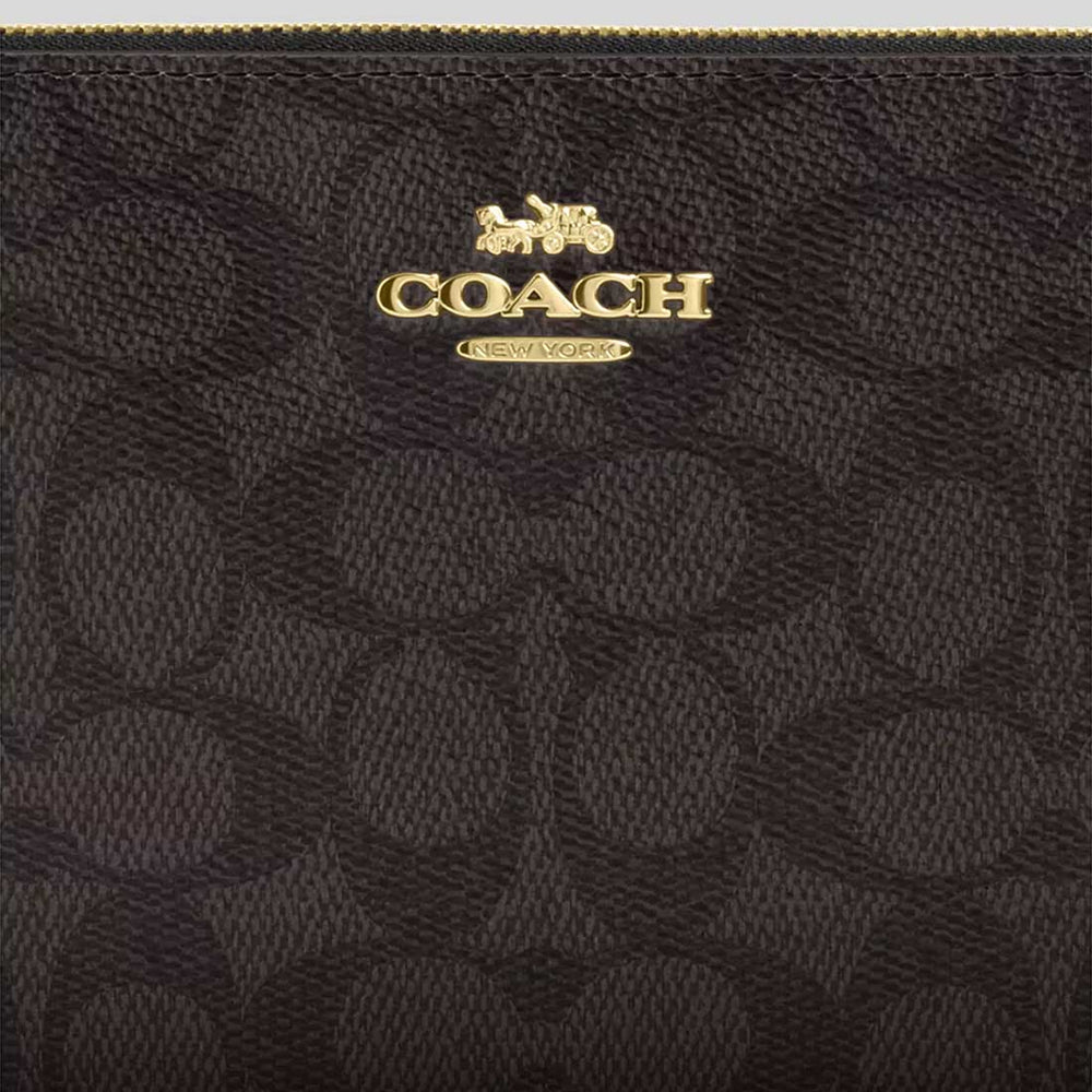 小物 Koo7 COACH Large Corner Zip Wristlet In Signature Canvas Walnut