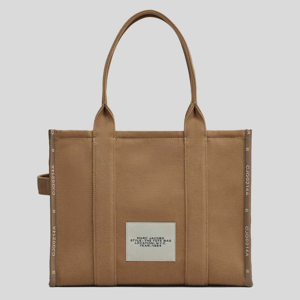 トートバッグ MARC JACOBS Woman Tote bags Brown M0017048 230 MARC JACOBS The Jacquard Large Tote Bag Camel M0017048