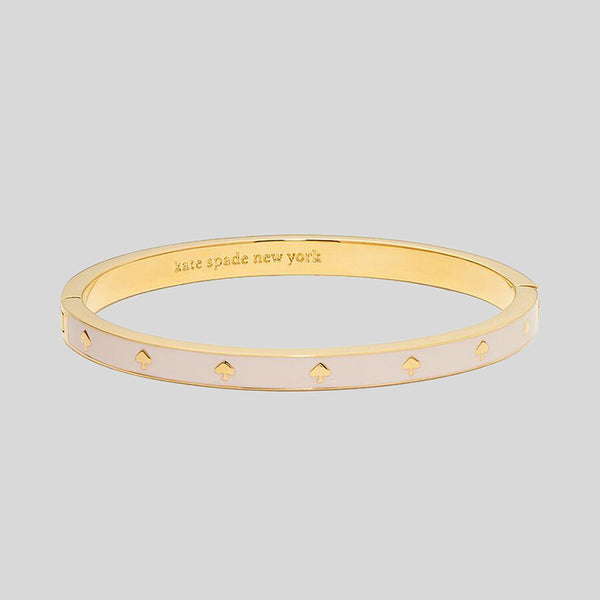 KATE SPADE Spot The Spade Enamel Hinged Bangle Chalk Pink O0RU2565