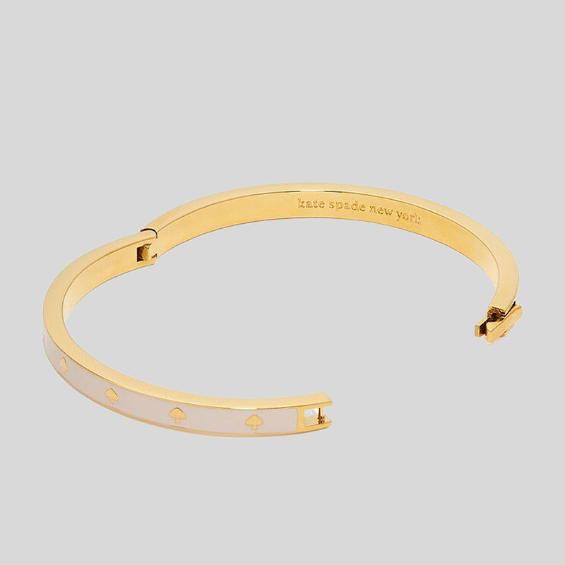 KATE SPADE Spot The Spade Enamel Hinged Bangle Chalk Pink O0RU2565