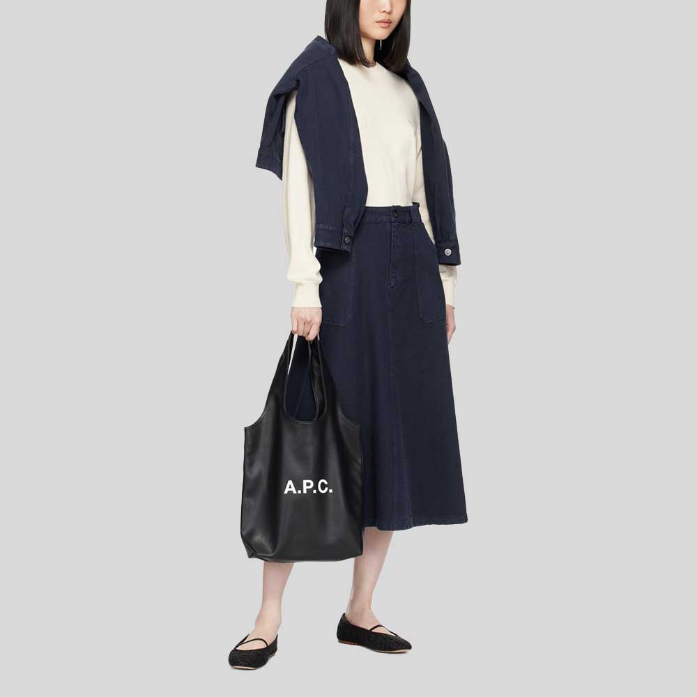 ★A.P.C.★ Small Ninon Tote Bag Black PUAATM61861LZZ PUAATM6 Ninon Small tote bag | Small tote bag in recycled leather