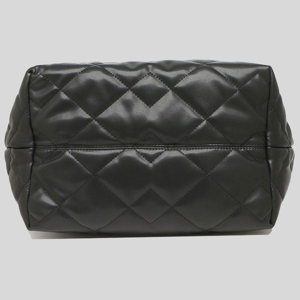 Marc Jacobs Quilted Tote Bag Black H004M01RE21