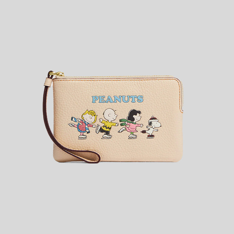Coach X Peanuts Corner Zip Wristlet With Snoopy And Friends Motif Ivory Multi CF213
