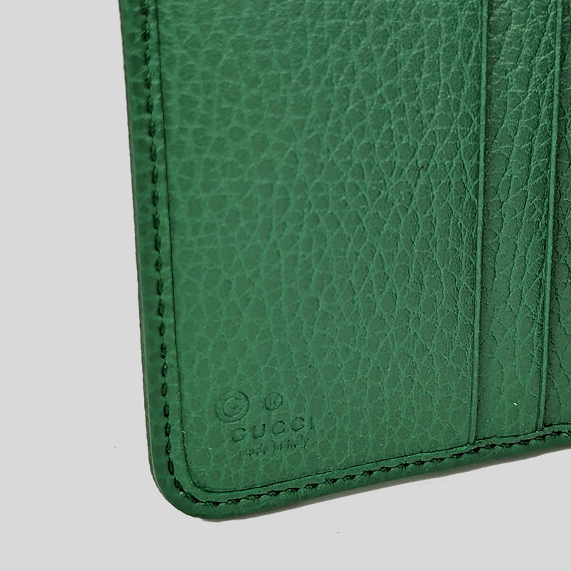 Gucci Women's Signature GG Small Bifold Wallet Green 346056