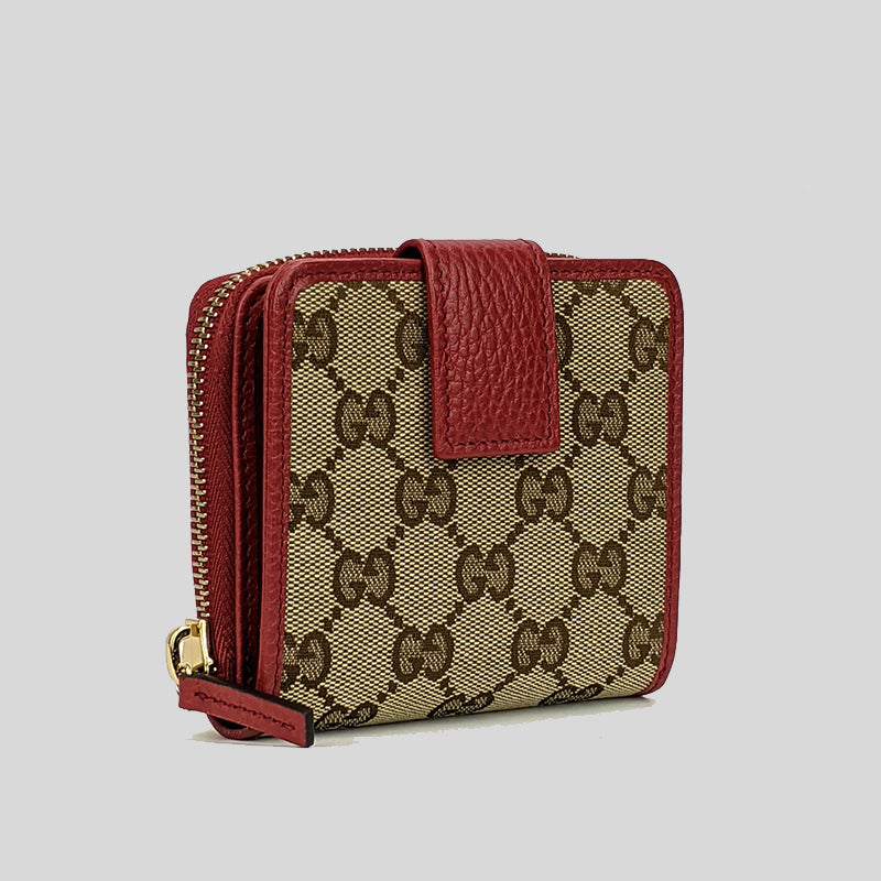 Gucci GG Supreme Clutch Bag, Luxury, Bags & Wallets on Carousell