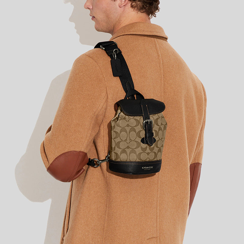 Coach Hudson Small Pack In Signature Canvas Khaki Black CB928