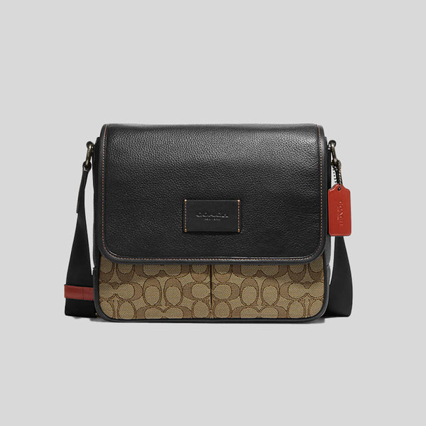 Coach messenger crossbody sale in signature jacquard